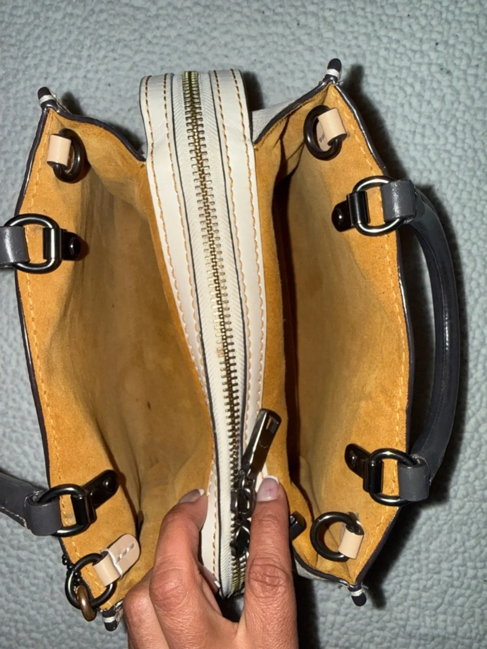 Coach 1941 Rogue 25 Style 54536 Beechwood RARE COLOR - Picture 5 of 11